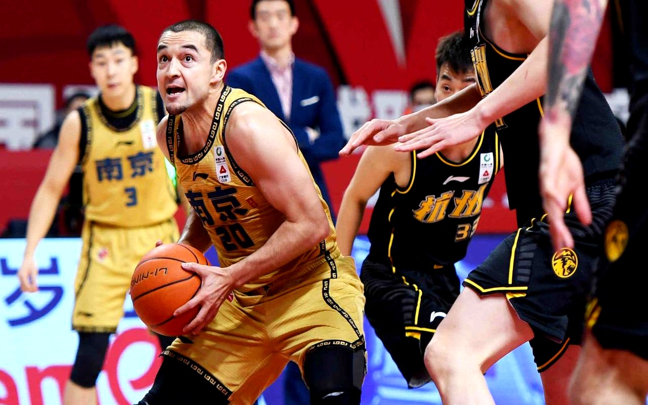 开云官方 -关于孟菲斯灰熊迎CBA季后赛关键赛，关键时刻止住颓势，赛场秩序良好，控场能力受关注的信息